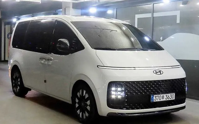 수원중고차할부구입 스타리아 4WD 디젤 라운지 인스퍼레이션 매물 사진 8 - 2024/04 20,760km